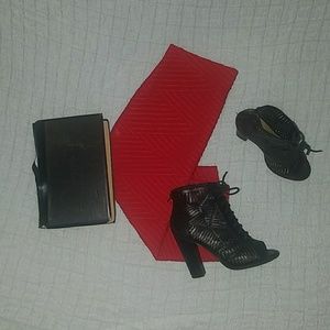 🖤 Textured Red Pencil Skirt 🖤